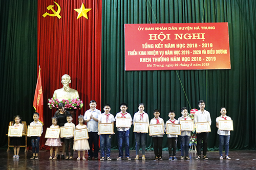 https://hatrung.thanhhoa.gov.vn/portal/Photos/2019-08/bd804a6b1fa163ed_MG_8746.JPG