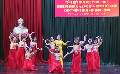 https://hatrung.thanhhoa.gov.vn/portal/Photos/2019-08/a7cabcd8dd1ef6ddD.jpg