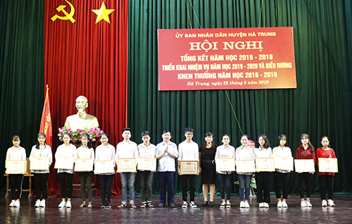 https://hatrung.thanhhoa.gov.vn/portal/Photos/2019-08/fd779feb003e79cd_MG_8689.JPG